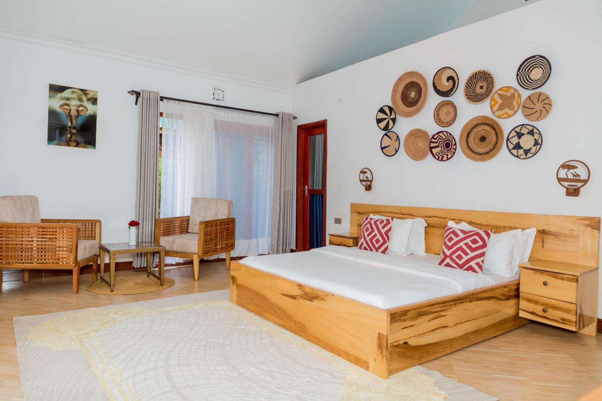 Shose Farmhouse Chalets & Campsite モシ エクステリア 写真