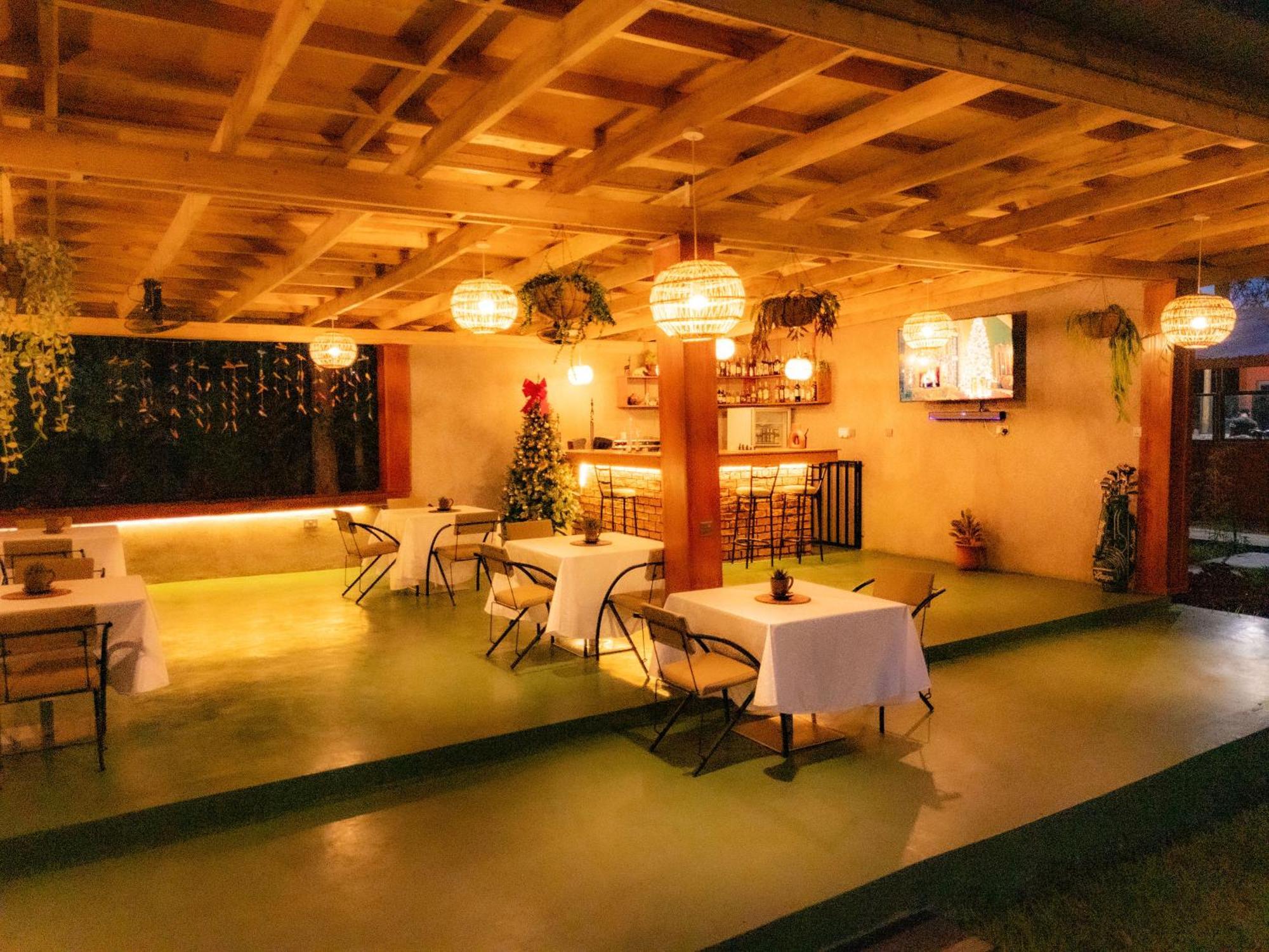 Shose Farmhouse Chalets & Campsite モシ エクステリア 写真